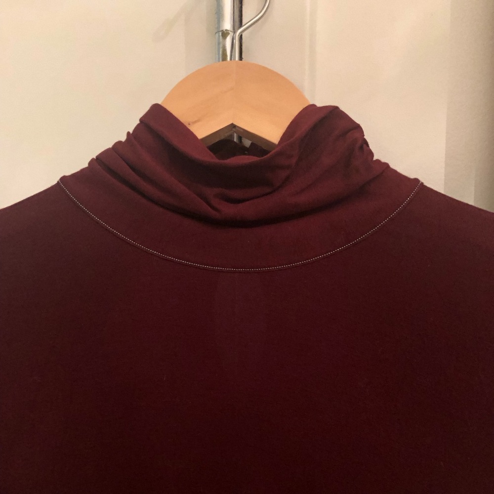 ⛔️SOLD⛔️ Lafayette 148 NY ♥️ Unique Embellished Top - Picture 5 of 10